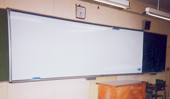 黒板の交換後
