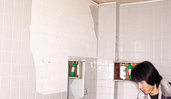 タイル張り替え改修工事前